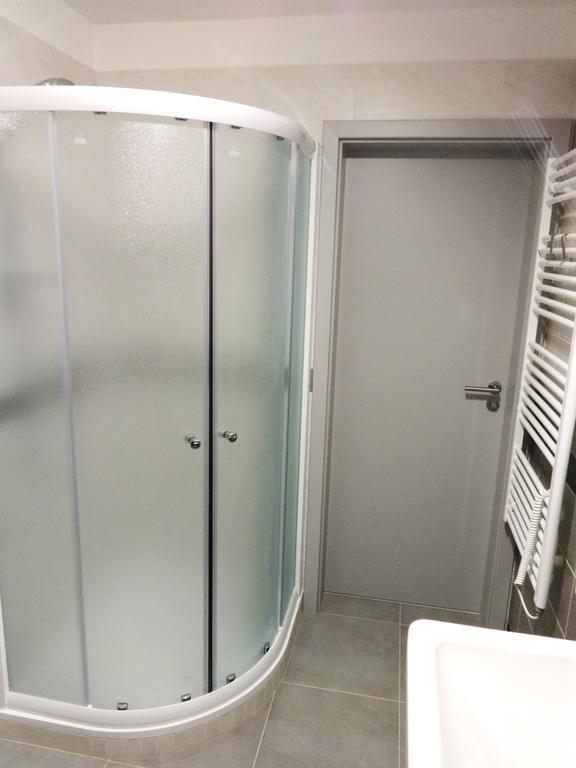 Apartments 4U Center + Free Parking オロモウツ エクステリア 写真